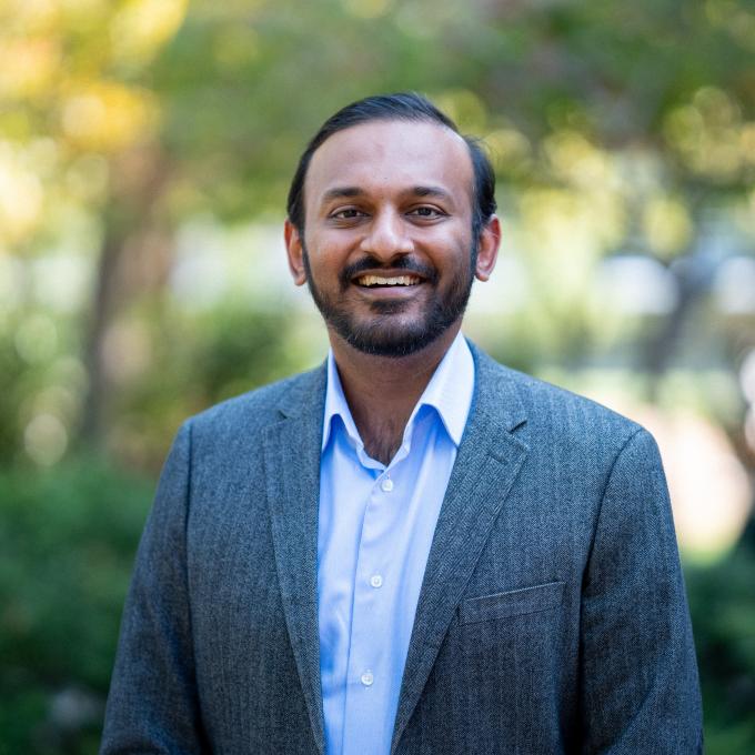 Headshot of Karthik Ramanathan