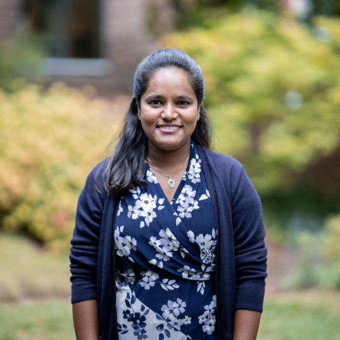 Headshot of Chathuri Silva