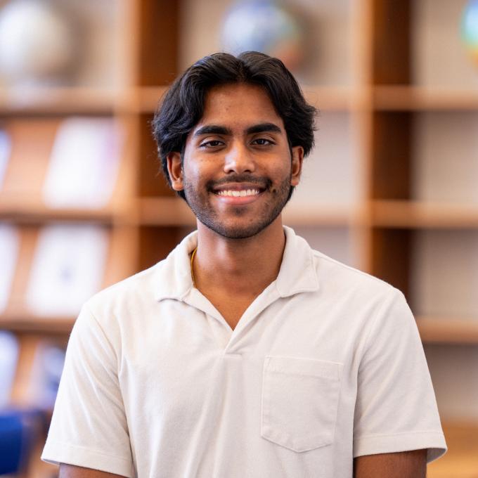 Headshot of Shravan Vengalil Menon