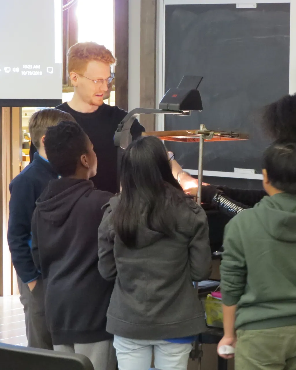 Students learn about mysterious properties of polarized sheets