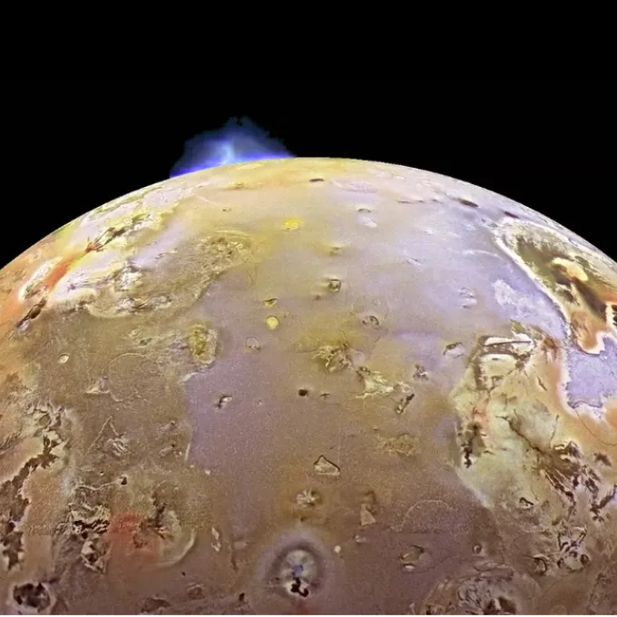 NASA’s Galileo spacecraft caught Jupiter’s moon Io, the planet’s third-largest moon, undergoing a volcanic eruption. NASA/JPL/DLR